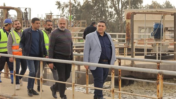 رئيس مياه البحيرة يتفقد محطة معالجة صرف صحي شرنوب