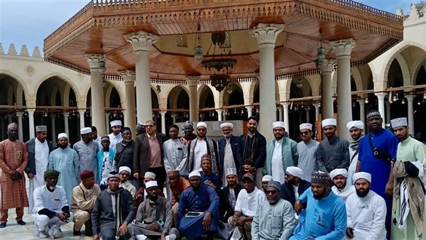 أكاديمية الأزهر في زيارات ميدانية للدعاة الوافدين بين الجامع الأزهر ومعالم الفسطاط
