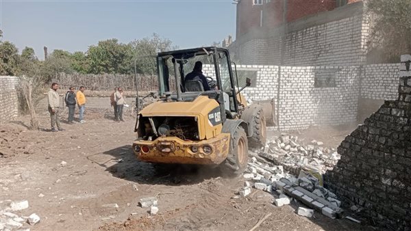 إزالة 71 بناء مخالف على أملاك الدولة والأراضي الزراعية بالفيوم خلال عيد الفطر
