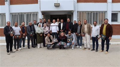 رئيس مياه الفيوم يكرم 21 من العاملين المتميزين تقديرًا لجهودهم