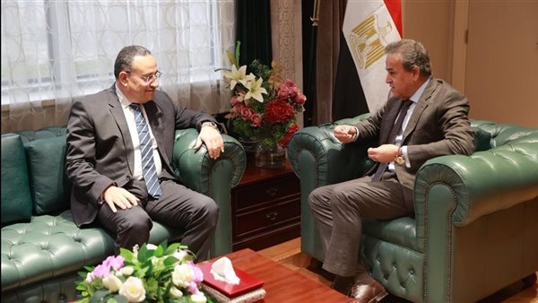 وزيرا الصحة والتعليم العالي يبحثان استراتيجية وطنية لتدريب وتأهيل الكوادر الطبية بالتخصصات الفنية والإدارية كافة