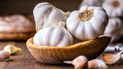 فوائد مذهلة للثوم لحماية القلب والأوعية الدموية