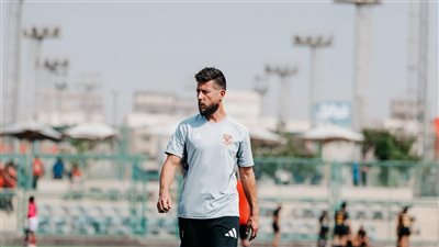 لوبوف يعلن تشكيل سيدات الأهلي لمواجهة ساك