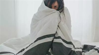 إشارة صحية خفية.. الشعور المستمر بالبرد يكشف أسبابًا مختلفة