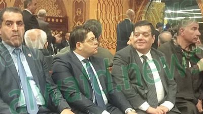 بالصور.. بدء عزاء والدة وزير الزراعة بمسجد الشرطة في الشيخ زايد