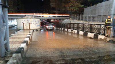 عاصفة ترابية وأمطار متوسطة بمحافظة البحيرة 