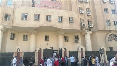 بدء محاكمة متهم بخطف طفل وهتك عرضه تحت تهديد السلاح الأبيض في البحيرة