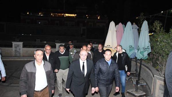 في جولة ميدانية ليلية..  محافظ الفيوم يتابع التزام المحال التجارية والمطاعم بمواعيد الغلق