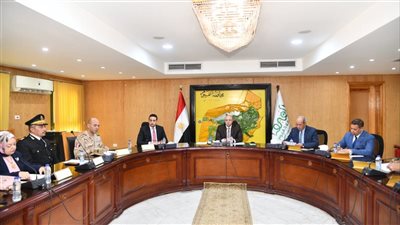 محافظ الفيوم يوجه بإعداد خريطة معلوماتية تفاعلية لكافة أصول وأراضي أملاك الدولة