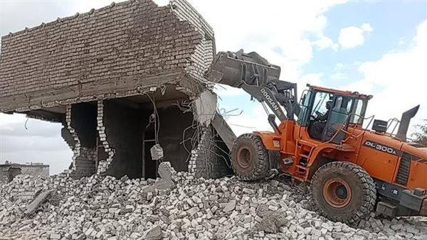 إزالة 3879 حالة تعدٍ على الأراضي الزراعية بالمنيا