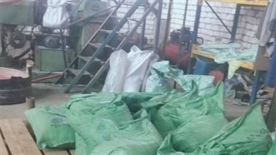 ضبط مواد بترولية وسلع مجهولة المصدر بحملات تموينية بالشرقية