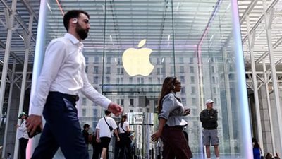 شركة آبل تعلن إيقاف منتجها الشهير بعد 20 عاما