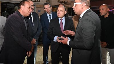 تحرير 49 محضرًا للمحال المخالفة لقرار الغلق بمراكز ومدن الغربية
