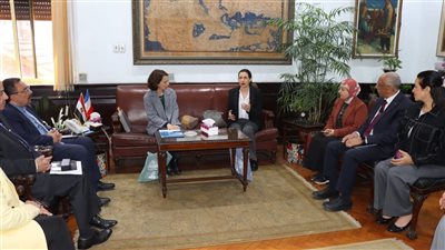جامعة الإسكندرية تبحث مع “سيانس بو ليون” بفرنسا سبل تبادل الطلاب والخبرات الأكاديمية