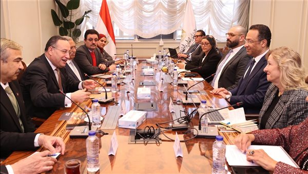 رقمنة شاملة للخدمات الجامعية.. شهادات التخرج إلكترونية والاختبارات رقمية