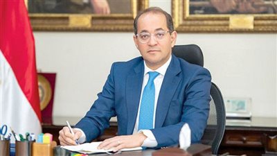 تأمين احتياجات المواطنين ومستلزمات الإنتاج للمستثمرين أولوية قصوى