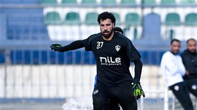 مهدى سليمان ينتظم فى تدريبات الزمالك الجماعيه 