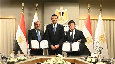 وزير الرياضة يشهد توقيع عقد استضافة مصر لبطولة العالم لجمباز الايروبيك 2028 