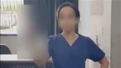 بسبب إشارات خادشة.. إحالة طبيبة مستشفى دهب للتحقيق “القصة الكاملة”