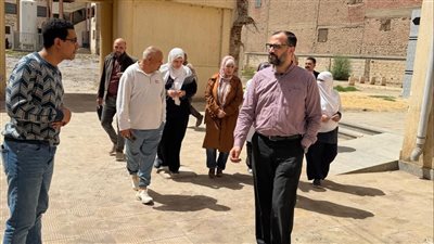 جولة مفاجئة لوكيل وزارة الصحة بالفيوم على مستشفى الحميات 
