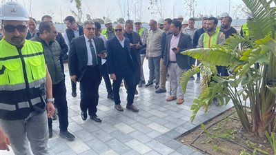محافظ الدقهلية يتفقد التشطيبات النهائية والإنشاءات الجارية بمول المنصورة