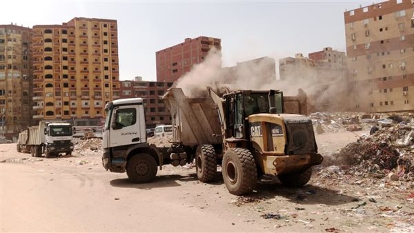 محافظ الجيزة يوجه بتكثيف حملات النظافة بالأنفاق ويؤكد رفع 600 طن مخلفات بالطالبية