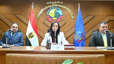 محافظ البحيرة تترأس إجتماع اللجنة العليا للمشروعات