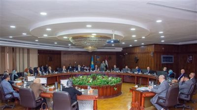 ترقية 7 أساتذة و21 أستاذاً مساعداً بهيئة التدريس بجامعة طنطا