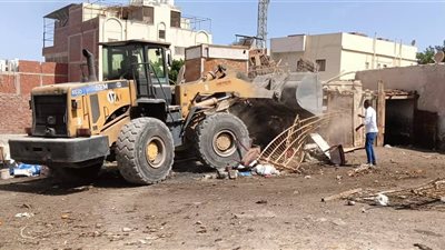 إزالة بؤر الفرز العشوائي واستعادة 1750 مترًا مربعًا من أملاك الدولة بشمال الغردقة