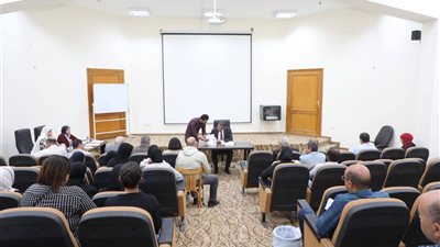 ملفات متنوعة على طاولة محافظ البحر الأحمر بلقاء المواطنين