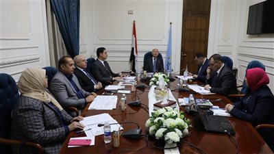 محافظ القاهرة: الدفع بالكوادر وتمكين المرأة في عدد من الوظائف القيادية 