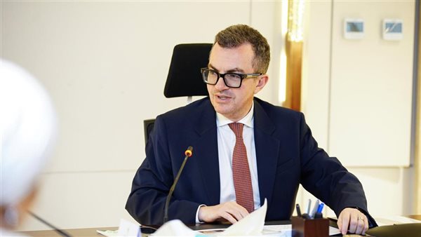 وزير التخطيط: نتعامل مع التحديات الراهنة بحسم.. ونولي أهمية قصوى لتمكين القطاع الخاص