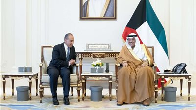 وزير الخارجية يلتقي الشيخ صباح خالد الحمد المبارك الصباح ولي عهد الكويت