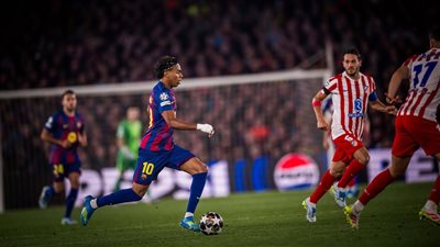 الفاريز يضع اتلتيكو مدريد في المقدمة أمام برشلونة في الشوط الأول