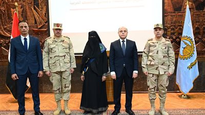 محافظ الغربية ومديرالمحاربين القدماء يكرمان أسر الشهداء ومصابي العمليات الحربية