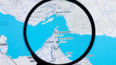 لتجنب الألغام البحرية.. إيران تحدد طرقا ملاحية بديلة في مضيق هرمز 