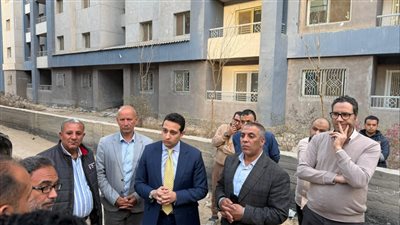 نائب محافظ الفيوم يتابع موقف توصيل المرافق للمجمع السكني بـ 