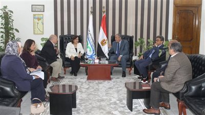 نقيب البيطريين يبحث سبل أوجه التعاون بين مركز البحوث الزراعية والنقابة 