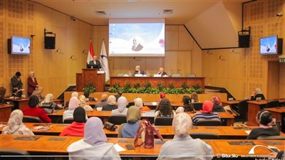 استخدامات العلاج الضوئي الديناميكي في تشخيص وعلاج الأورام ومكافحة الملاريا