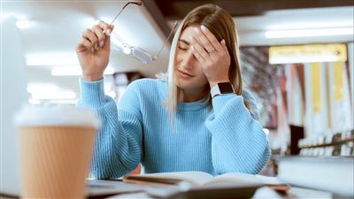 علامات تحذيرية تدل على الإرهاق الذهني.. متى يجب الانتباه؟