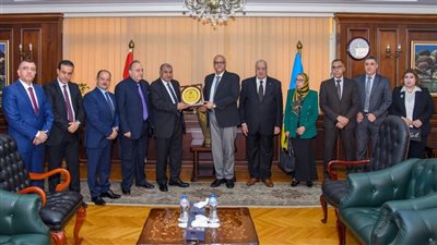 لتحقيق الحوكمة وتسريع المشروعات.. تعاون مشترك بين محافظة الإسكندرية وهيئة قضايا الدولة