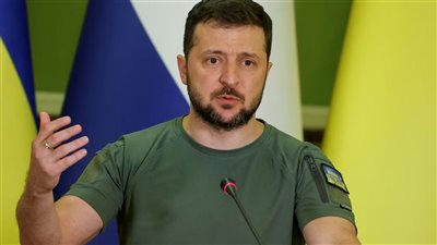 الرئيس الأوكراني: سنلتزم بوقف إطلاق النار وسنرد فقط على انتهاكات روسيا للهدنة
