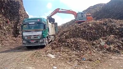 محافظ الغربية يتابع رفع 70 ألف طن مخلفات بمصنع دفرة بطنطا