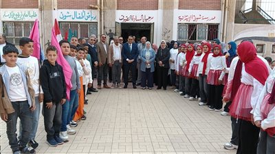 وكيل تعليم الغربية يفتتح المسرح المدرسي بمدرسة شوني الابتدائية بغرب طنطا