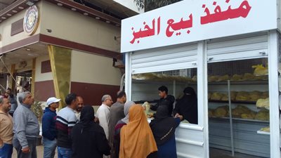 انتظام عمل المنافذ الجديدة لبيع الخبز المدعم بالمنصورة يوميًا 