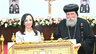 محافظ البحيرة ومدير الأمن يقدمان التهنئة لنيافة الأنبا إيلاريون بمطرانية دمنهور 