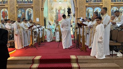 الاقباط يحتفلون بقداس عيد القيامة بكنائس الاسماعيلية