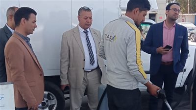 ضبط 2321 لتر بنزين قبل بيعه في السوق السوداء بالفيوم 