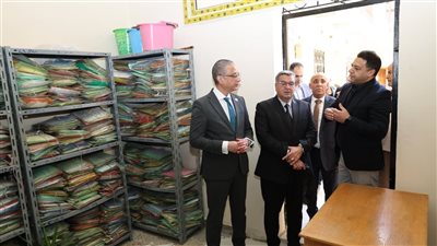 محافظ الجيزة يتفقد مقر الجهاز التنفيذي لمشروع الجبانات بأكتوبر