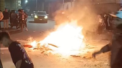 الإسمعلاوية يحتفلون بحرق دمية 